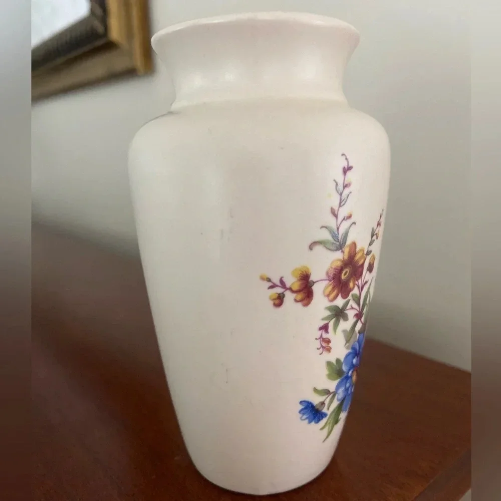 💚 Axe Vale Pottery Floral Small Vase Made in Devon England Pink interior